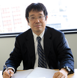 津田弁護士の写真